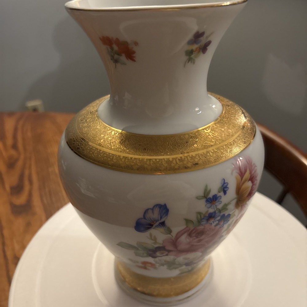 Vintage Apulum Alba luia Romainian Porcelain Vase Dresden Floral Gold Trim 1970 - Picture 6 of 13